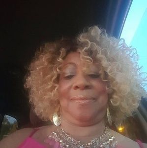 Meet your Posher, Aneesah